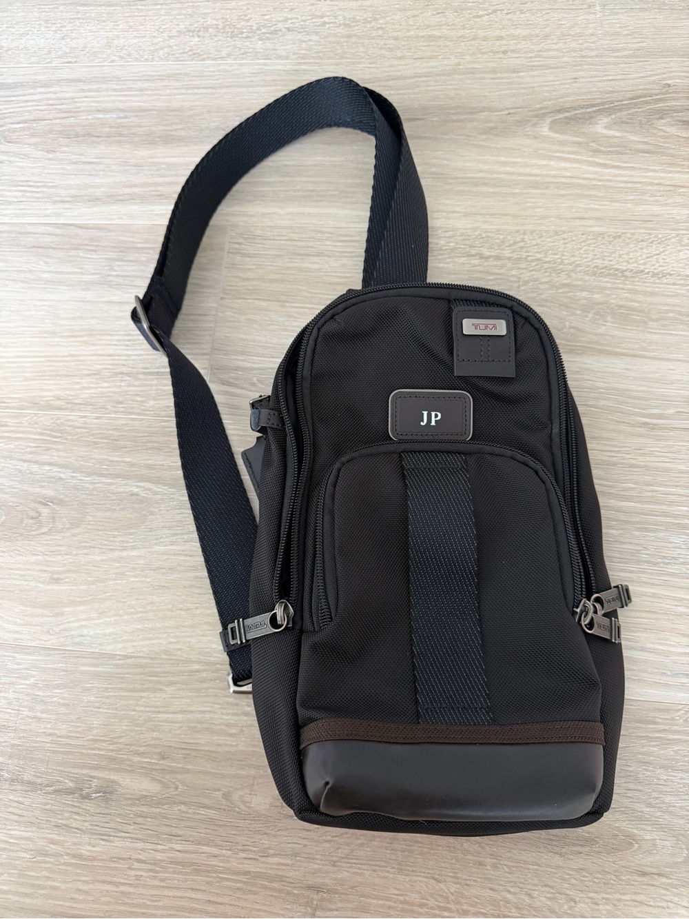 Tumi Black Men’s Slingbag